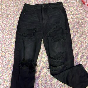 Black american eagle distressed mom jean size 8